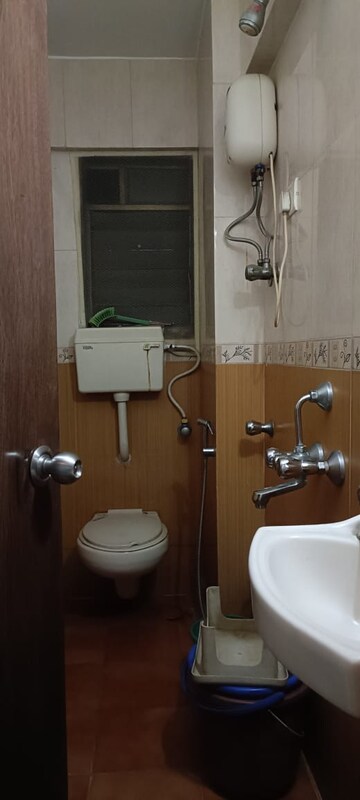 Bathroom in  Pg at Vakola – for Rent
