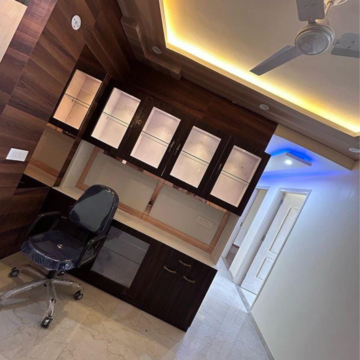 Team Area in 3 BHK Apartment at Omaxe The Palace, Sushant Golf City – for Rent