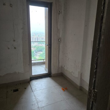 Room in 2 BHK Apartment at Shalimar One World Belvedere Court 3, Malesemau – for Sale