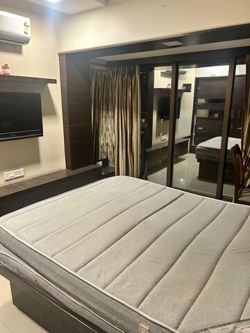 Bedroom in 1 BHK Apartment at Kishan Kunj Apartment, Andheri West – for Rent