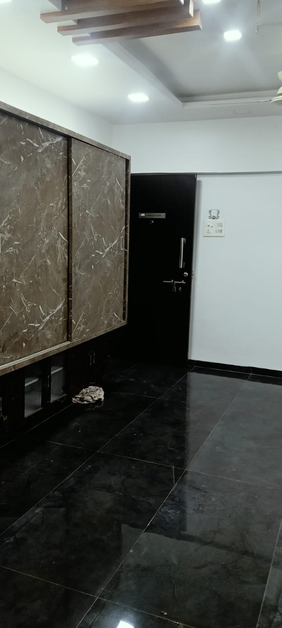 3 BHK Apartment For Rent in Manisha Apartment Law College Road