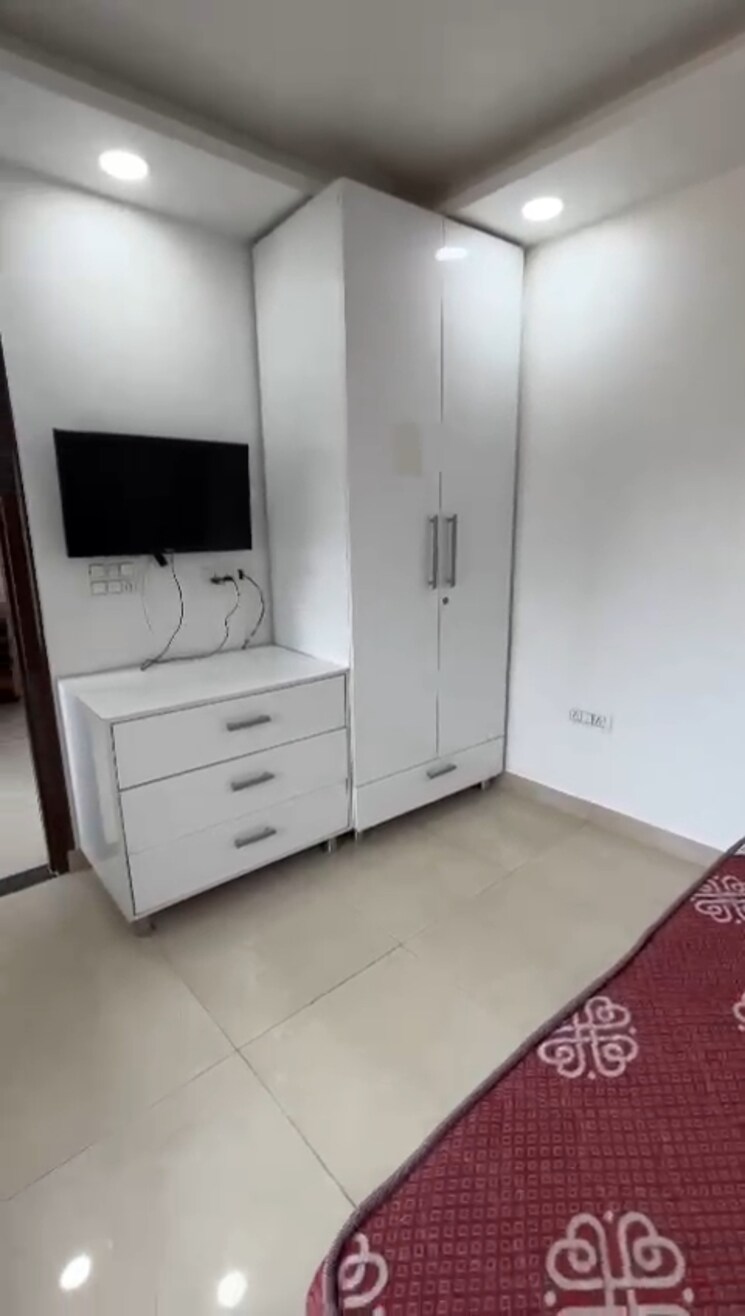 Room, sector 42 1 Bedroom 350 Sq.Ft. Builder Floor In Sector 42 Gurgaon 9018909