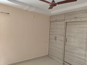 Room in 3 BHK Apartment at Ajit Singh Nagar – for Rent