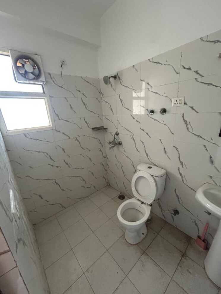 Bathroom, landcraft-river-heights 2 Bedroom 1135 Sq.Ft. Apartment In Raj Nagar Extension Ghaziabad 9018916