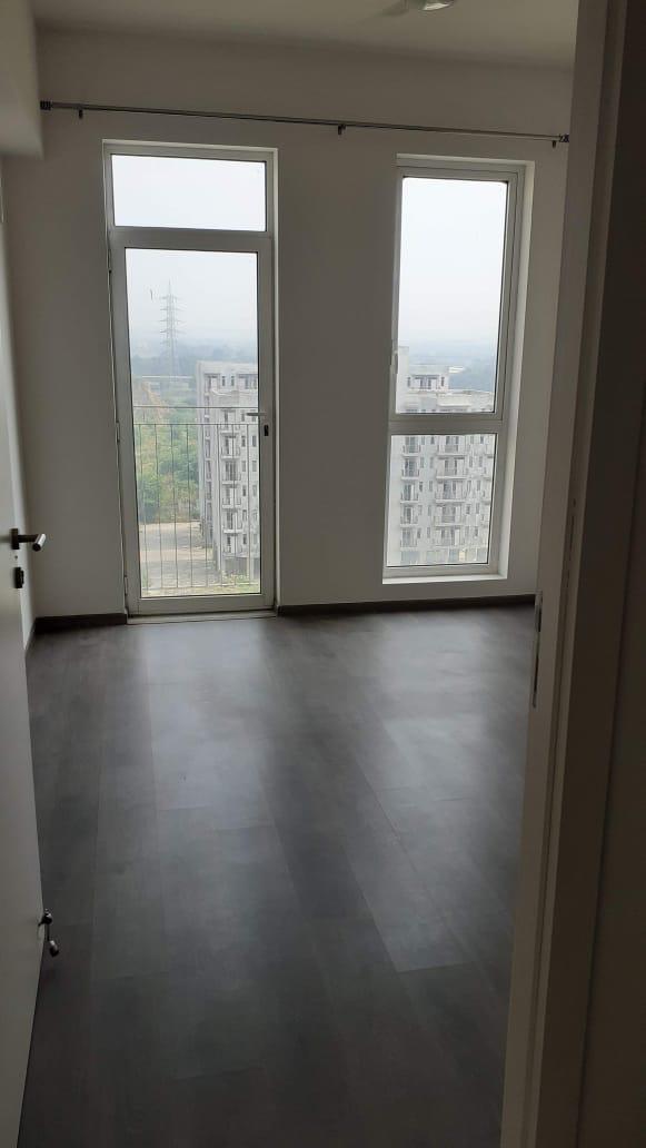 3 BHK + Servant Room 1935 Sq.Ft. Apartment in Bestech Park View Spa Next