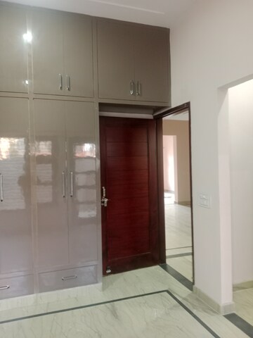 Bathroom in 3 BHK Independent House at Sector 40 – for Rent