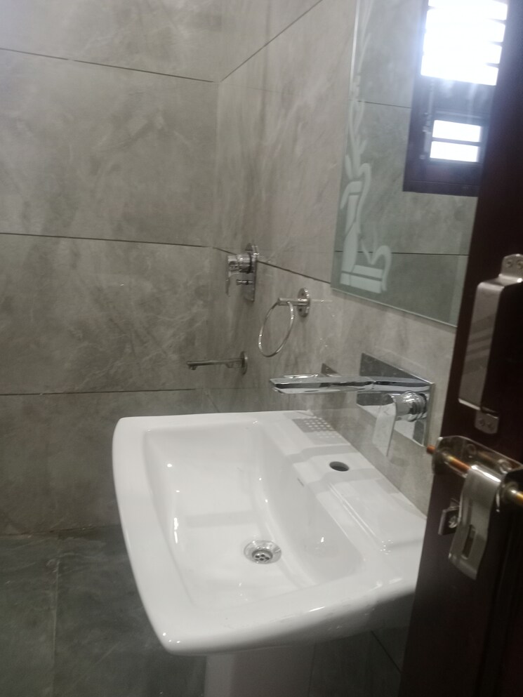 Bathroom, sector 40 3 Bedroom 1825 Sq.Ft. Independent House In Sector 40 Panipat 9018941