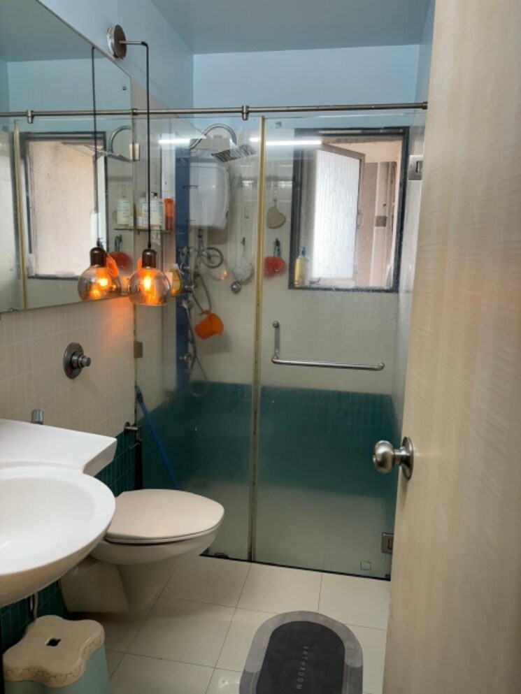 Bathroom, nahar-amrit-shakti 2 Bedroom 1049 Sq.Ft. Apartment In Chandivali Mumbai 9018942