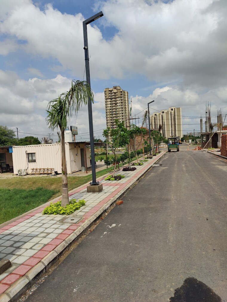 Exterior View, dlf-alameda  538 Sq.Yd. Plot In Sector 73 Gurgaon 9018963