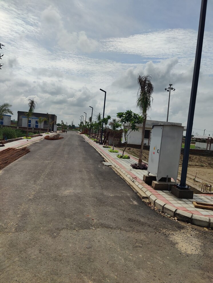 Exterior View, dlf-alameda  538 Sq.Yd. Plot In Sector 73 Gurgaon 9018963