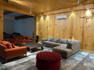 Living Room in 6 BHK Villa at Vipul Tatvam Villas, Sector 48 – for Rent