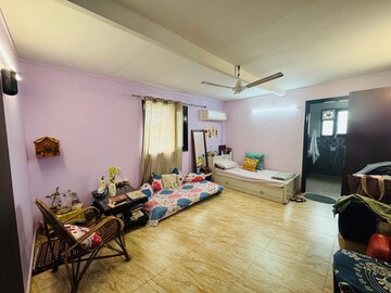 Gym in 1.5 BHK Builder Floor at Sarvodaya Enclave – for Rent