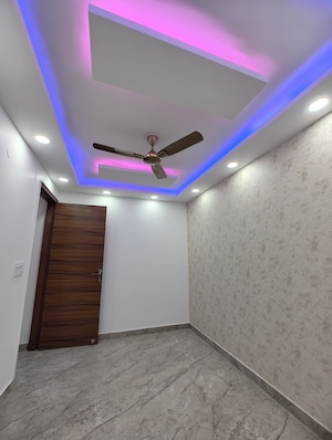 Bedroom in 3 BHK Builder Floor at Govindpuri – for Sale