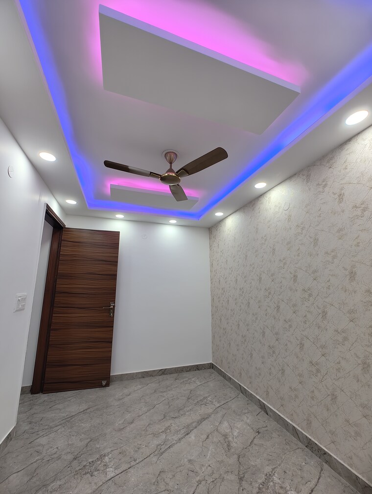 Bedroom, govindpuri 3 Bedroom 100 Sq.Yd. Builder Floor In Govindpuri Delhi 9018998