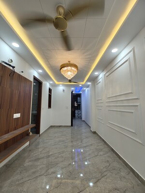 Building Lobby in 3 BHK Builder Floor at Govindpuri – for Sale