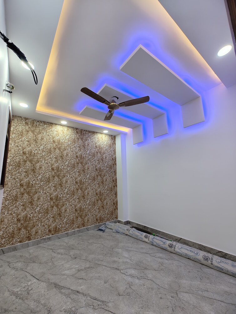 Cover Image, govindpuri 3 Bedroom 100 Sq.Yd. Builder Floor In Govindpuri Delhi 9018998