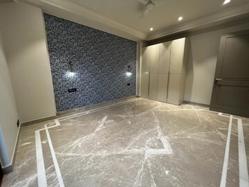 Room in 6 BHK Villa at Vipul Tatvam Villas, Sector 48 – for Rent