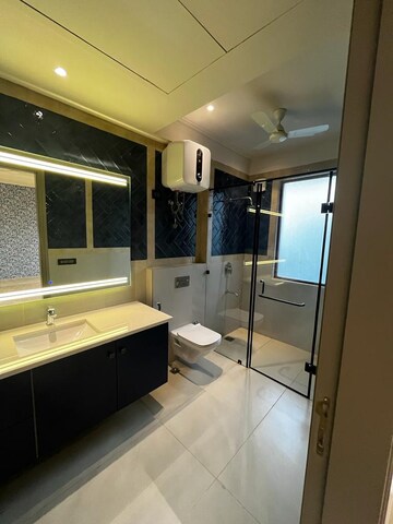 Bathroom in 6 BHK Villa at Vipul Tatvam Villas, Sector 48 – for Rent