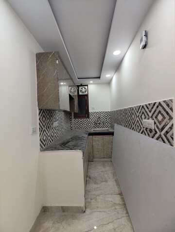 Kitchen in 2 BHK Builder Floor at Govindpuri – for Rent