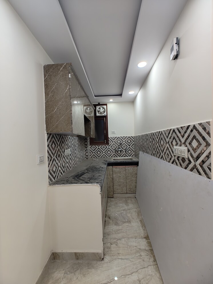 Kitchen, govindpuri 2 Bedroom 65 Sq.Yd. Builder Floor In Govindpuri Delhi 9019018