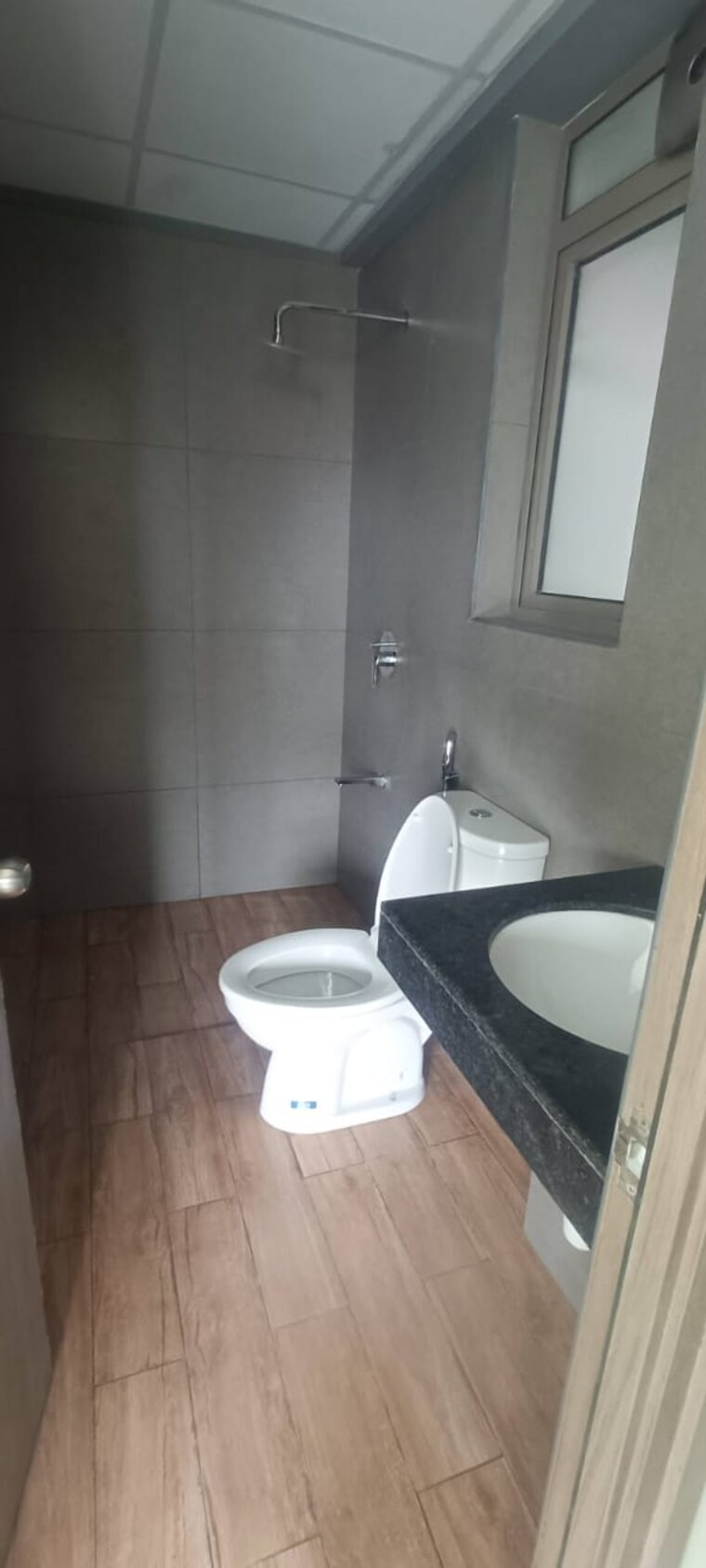 Bathroom, kalpataru-immensa 2 Bedroom 600 Sq.Ft. Apartment In Kolshet Road Thane 9019013