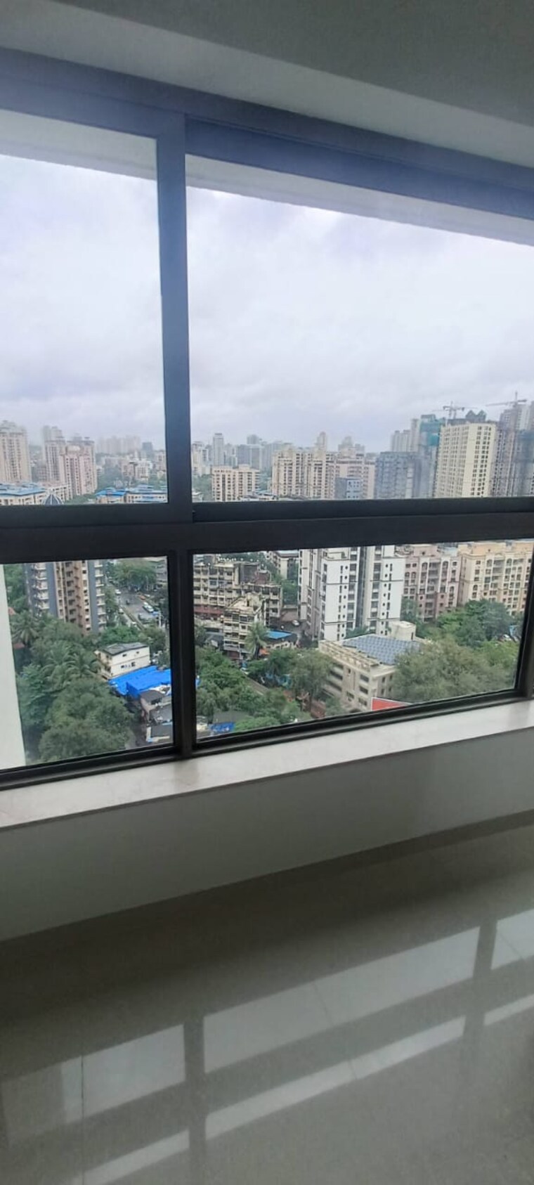 Swimming Pool, kalpataru-immensa 2 Bedroom 600 Sq.Ft. Apartment In Kolshet Road Thane 9019013