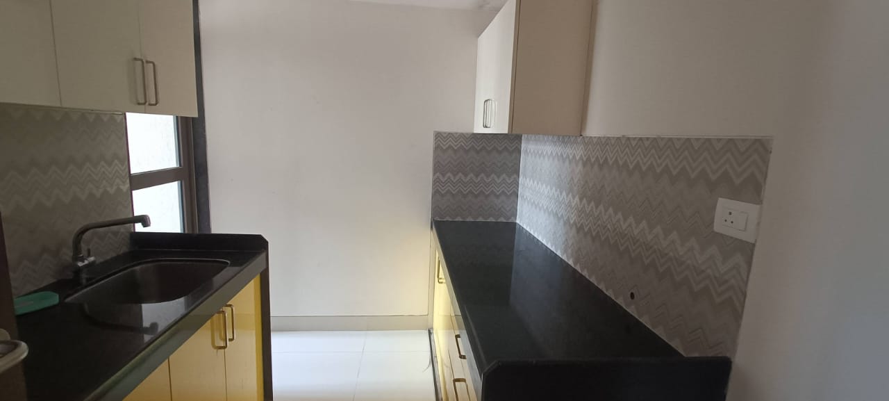 1 BHK Apartment For Sale in Lodha Crown Kolshet