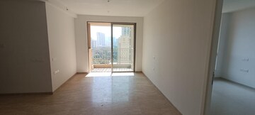 Room in 2 BHK Apartment at Hiranandani Estate, Ghodbunder Road – for Rent