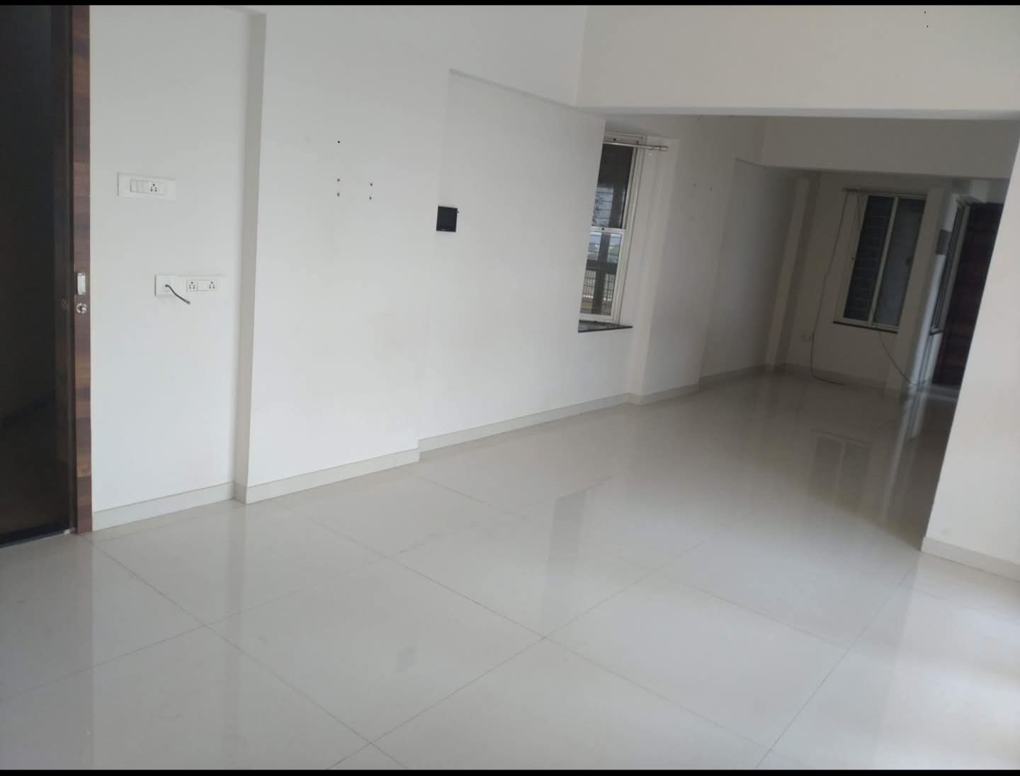 2 BHK Apartment For Rent in Vertical Oriana