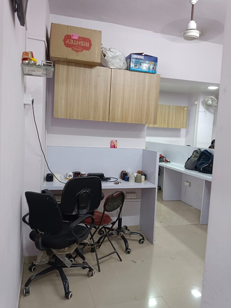 Team Area, mahesh-jivan-shanti-chs Commercial Office Space 1200 Sq.Ft. In Talav Pali Thane 9019090