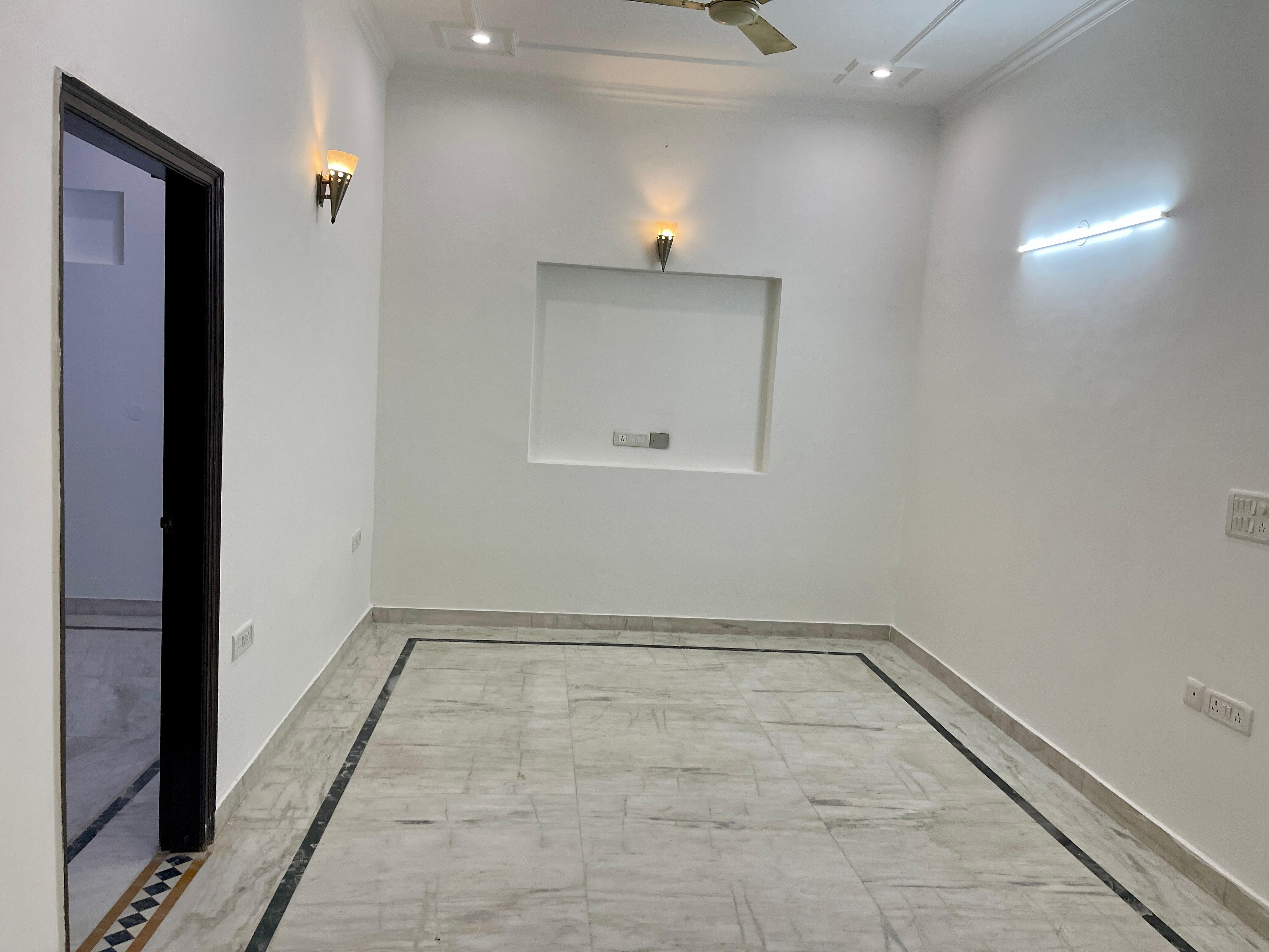 3 BHK + Study Room Builder Floor For Rent in RWA Apartments Sector 47