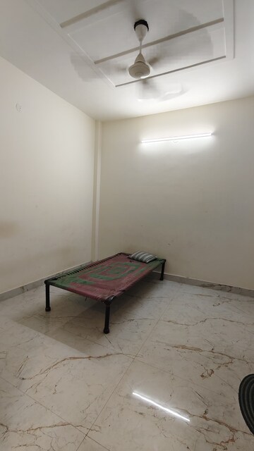 Room in 2 BHK Builder Floor at Govindpuri – for Rent