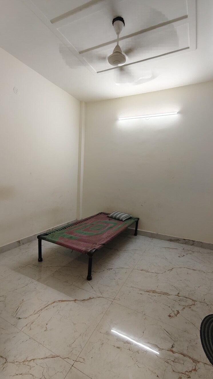 Room, govindpuri 2 Bedroom 590 Sq.Ft. Builder Floor In Govindpuri Delhi 9019148