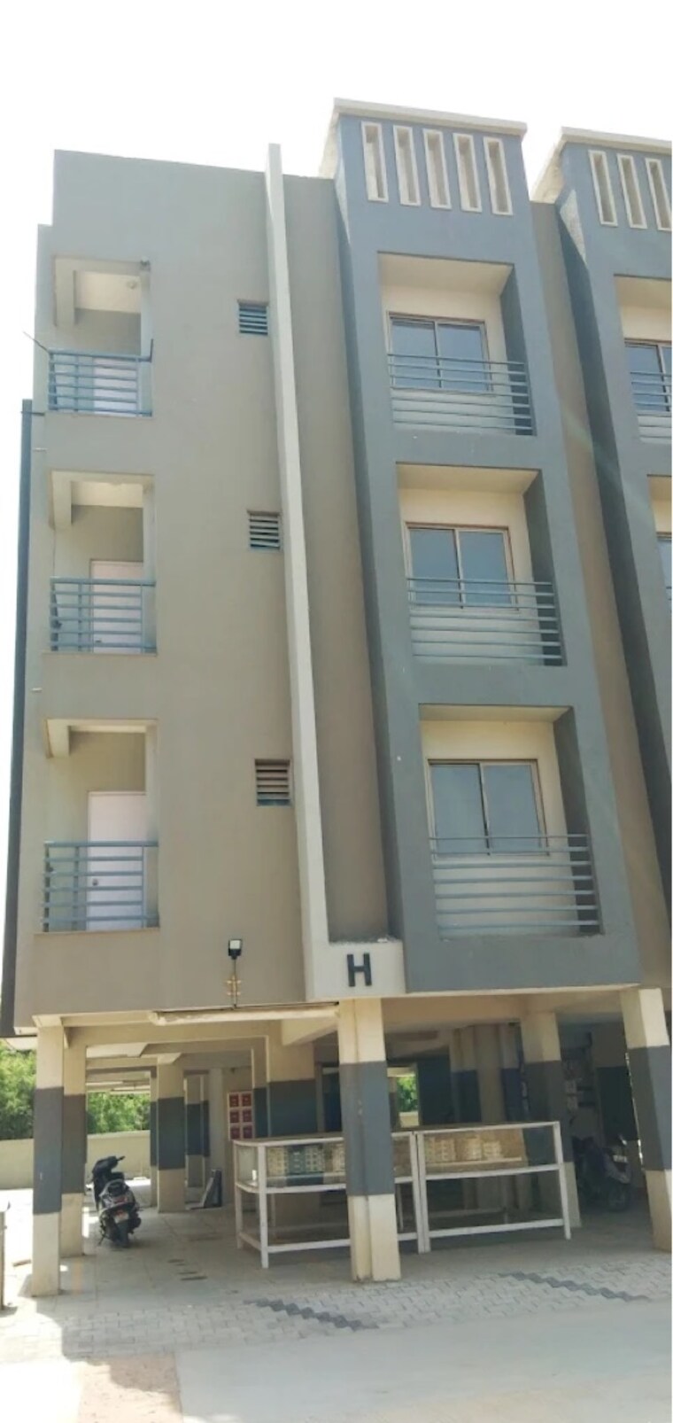 Exterior View, vishvas-platium-2 2 Bedroom 135 Sq.Yd. Apartment In Rakanpur Ahmedabad 8339664
