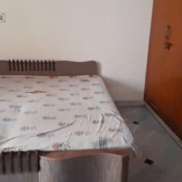 Bedroom in 3.5 BHK Independent House at The Nest Noida, Sector 31 – for Rent