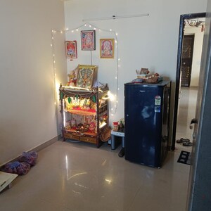 Furnished Amenities in 3 BHK Apartment at Sector 50 – for Sale