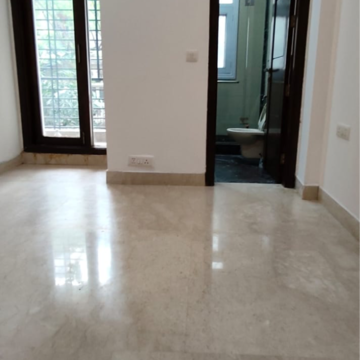 Room in 3 BHK Independent House at Safdarjung Enclave – for Rent