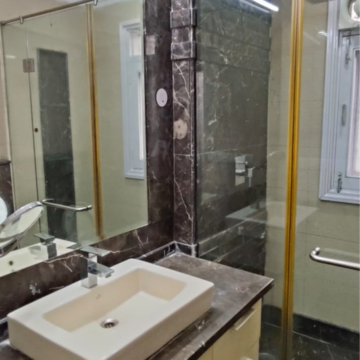 Bathroom in 3 BHK Independent House at Safdarjung Enclave – for Rent