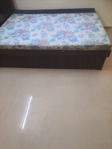 Furnished Amenities in 1 BHK Apartment at Dindoshi Onkar CHS, Malad East – for Rent