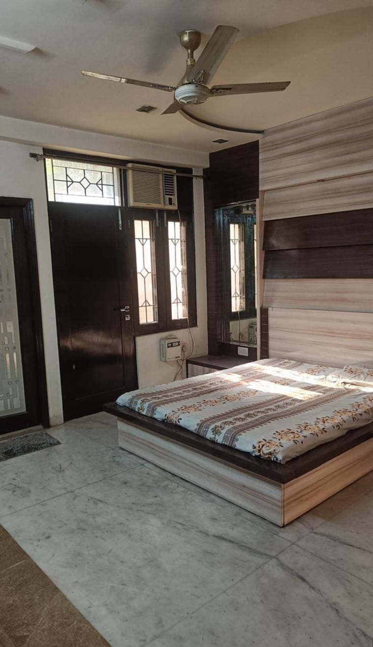 Bedroom, civil lines 6+ Bedroom 2500 Sq.Ft. Villa In Civil Lines Kanpur 9019240