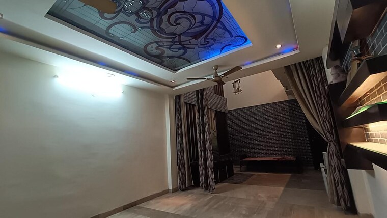 Bedroom, civil lines 6+ Bedroom 2500 Sq.Ft. Villa In Civil Lines Kanpur 9019240