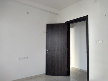Room in 2 BHK Apartment at Kolte Patil Life Republic, Hinjewadi – for Rent