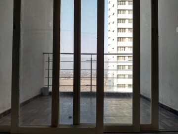 Room in 2 BHK Apartment at Kolte Patil Life Republic, Hinjewadi – for Rent