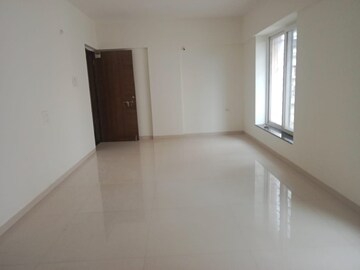 Room in 2 BHK Apartment at Venkateshwara Fragrancia, Koregaon – for Rent
