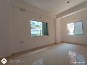 Room in 2 BHK Apartment at Madhyamgram – for Sale
