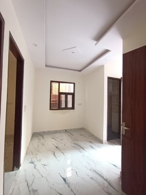 2 BHK Builder Floor For Sale in Baba Colony