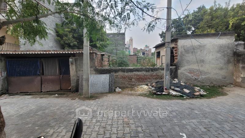 Plot For Sale in Sector 3