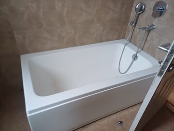 Bathroom in 2 BHK Apartment at Emaar The Palm Drive-Palm Studios, Sector 66 – for Rent