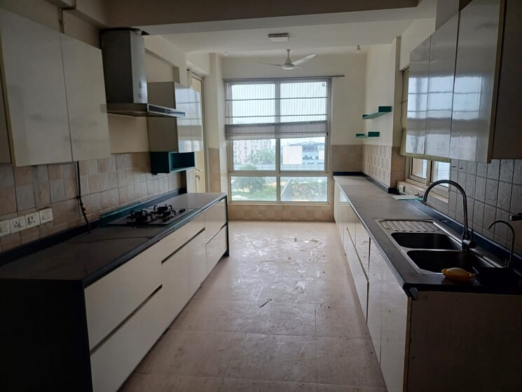 Kitchen, emaar-the-palm-drive-the-premier-terraces 3 Bedroom 1950 Sq.Ft. Apartment In Sector 66 Gurgaon 9019337