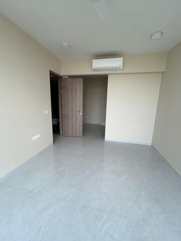 Room in 3 BHK Apartment at One Meraki, Chembur – for Rent